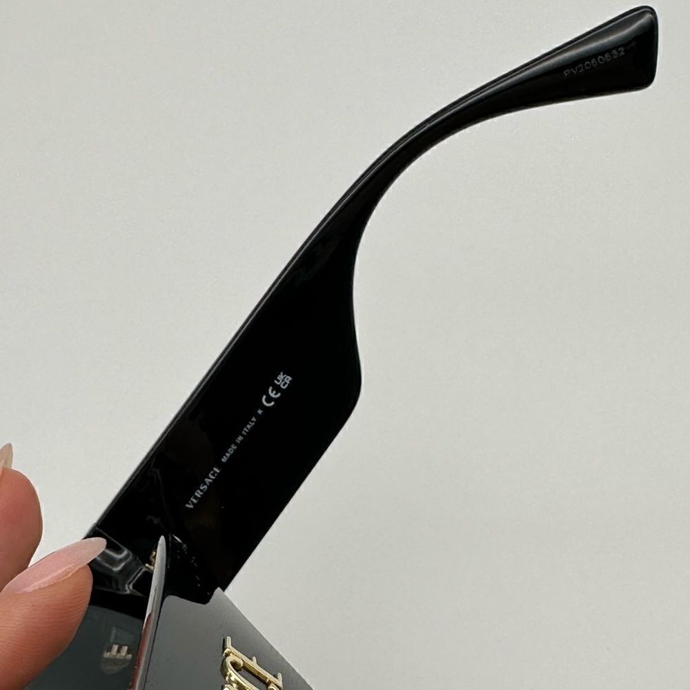 VERSACE Sunglasses VE4439 GB1/87 Black/Dark Grey Unisex NEW - Picture 4 of 14